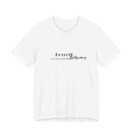 Boycott the Ordinary in this T-Shirt for Independent and Free Thinkers
